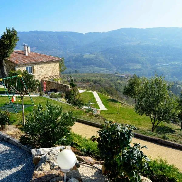 Ardèche, Gîtes la côte des Buis, avec piscine intérieure, Jacuzzi, vallée du Doux，位于Empurany的酒店