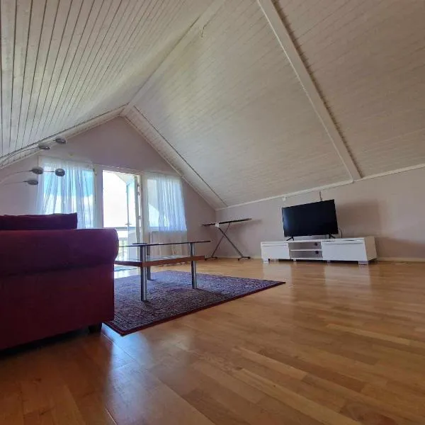 Mysig Stuga Och Hotell I Karlskrona，位于卡尔斯克鲁纳的酒店