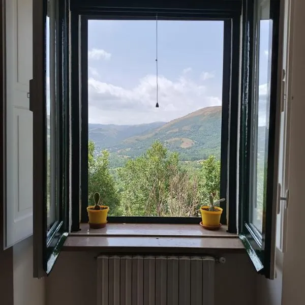 Casina in Collina con vista suggestiva，位于Avigliano的酒店