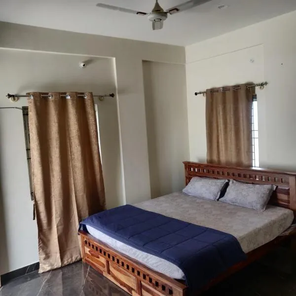 Castle Hebbal Room with Kitchen，位于班加罗尔的酒店