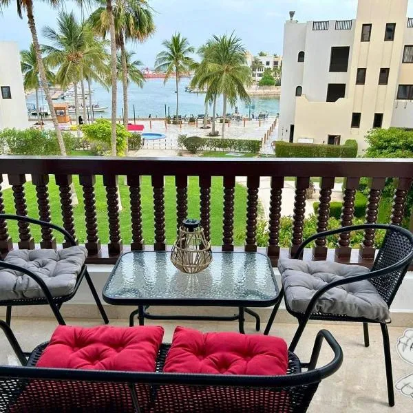 New Luxury 2 BD Marina Hawana Suite Sea View, Salalah，位于Ma‘mūrah的酒店