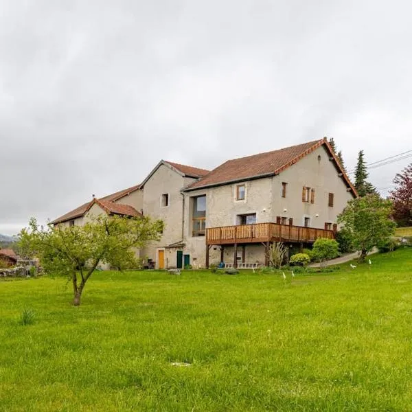 Les Vespres - Farm House Near Bernex and Thollon les Memises，位于锡耶的酒店