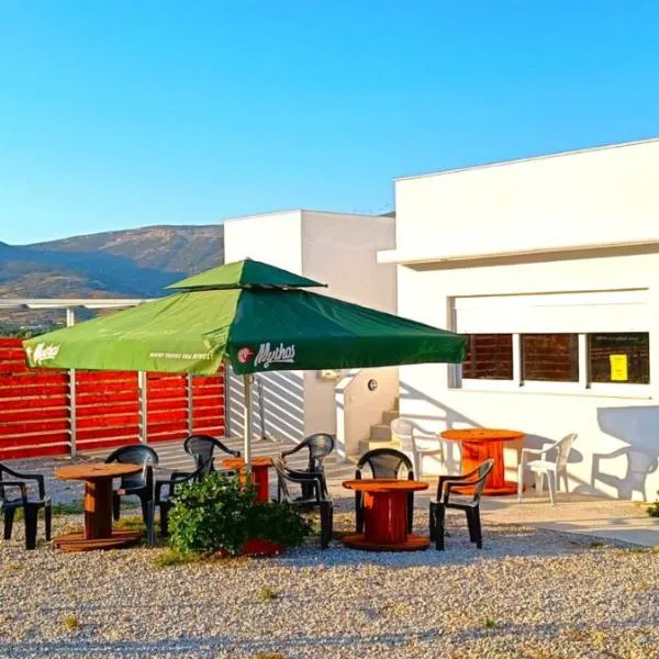 Camping.Karystos Melodia，位于卡利斯托斯的酒店