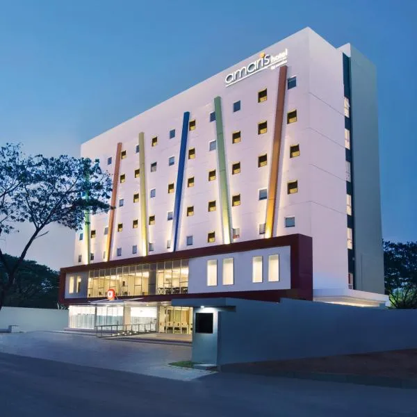丹格朗斯特拉拉亚爱玛瑞丝酒店，位于Cikupa的酒店