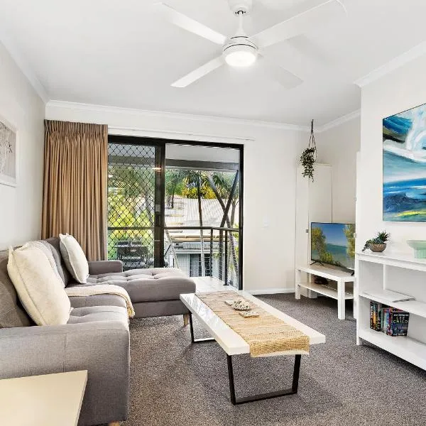 Upstairs 1 Bedroom Unit in Noosaville Resort，位于阳光海岸的酒店