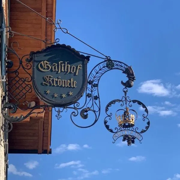 Hotel Gasthof Krönele，位于卢斯特瑙的酒店