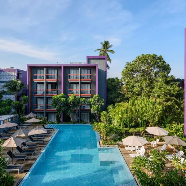 Holiday Inn Express Phuket Patong Beach Central by IHG，位于芭东海滩的酒店