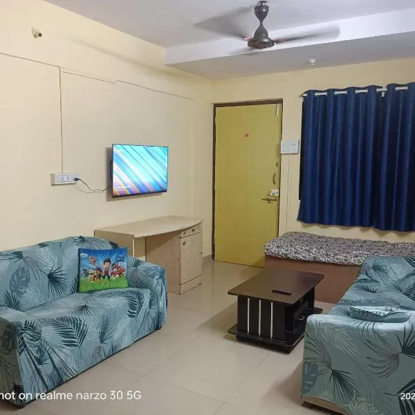 Bed And Breakfast At Pushpanjali Residency Phase 2 Bunglow No A1 Owale Ghodbunder Road Thane West，位于塞恩的酒店