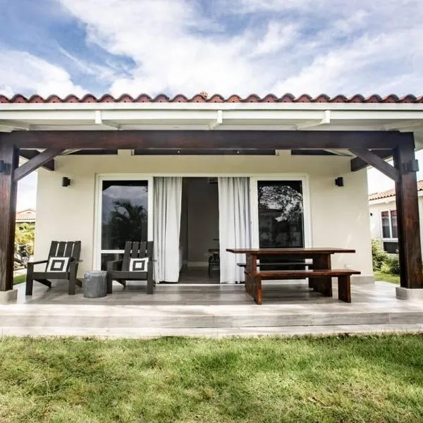 Blue Venao Sea Breeze Sanctuary Villa 32，位于普拉纳维瑙的酒店