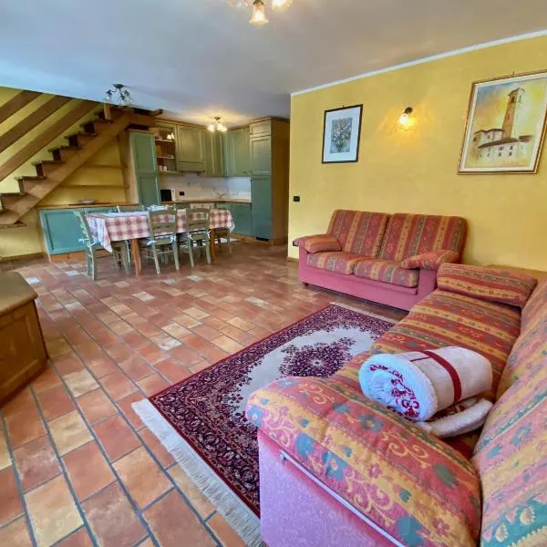 Appartamento in Residence Santa Lucia，位于博尔米奥的酒店