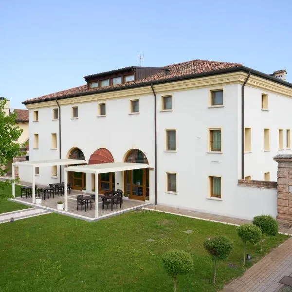 安蒂卡科尔特马可西尼酒店，位于Fossò的酒店