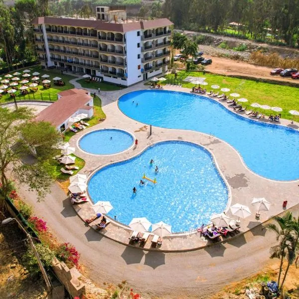 Ribera del Rio Club Resort，位于谢内吉亚区的酒店