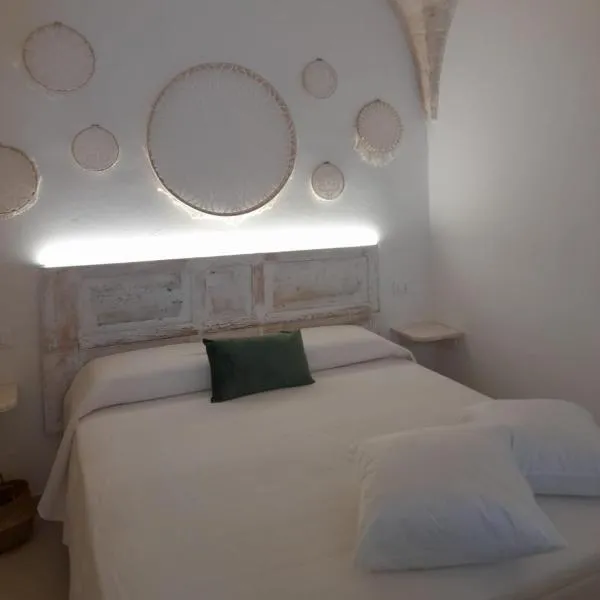 Casamareluna，位于奥斯图尼的酒店