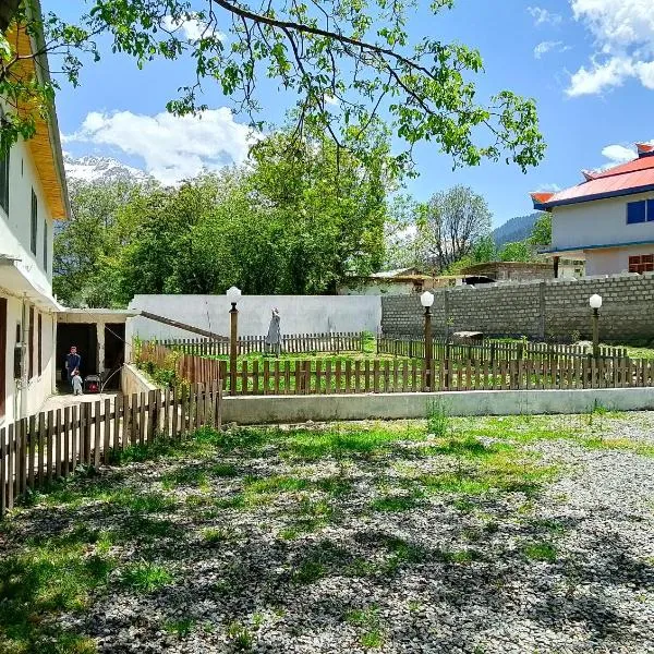 Eagle Nest Cottage, Kalam，位于Kot的酒店