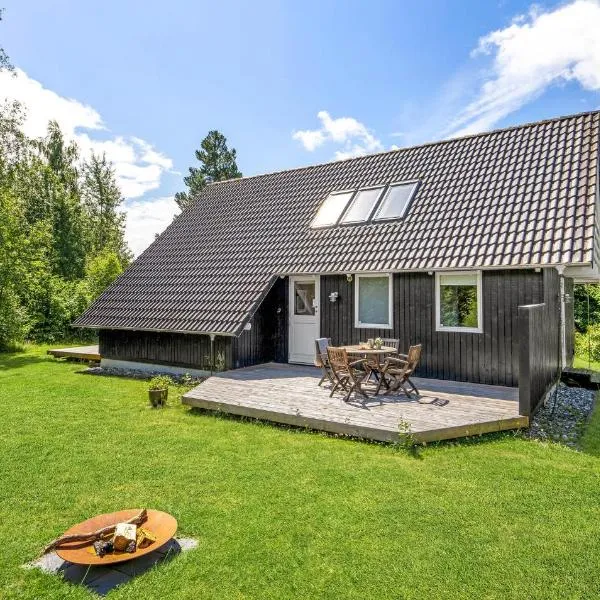 3 Bedroom Cozy Home In Højslev，位于霍伊斯莱乌的酒店