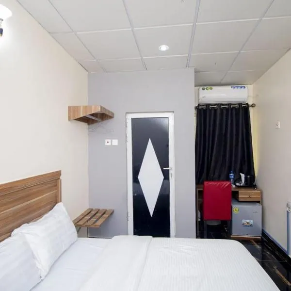 LINKS Bed and Breakfast，位于Abeokuta的酒店
