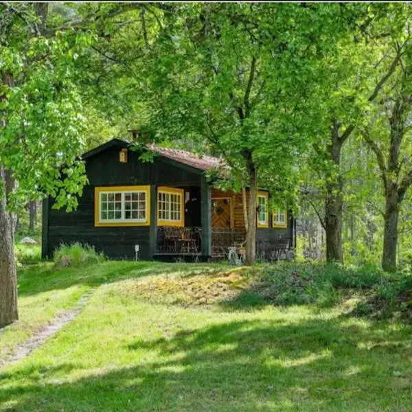 Segerhult Cottage 1700，位于Flen的酒店