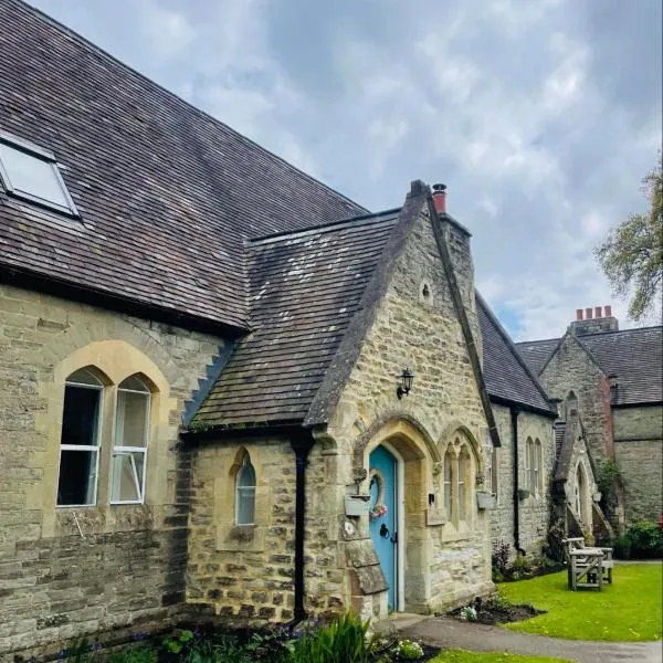 The old school house bed & breakfast，位于Burwarton的酒店