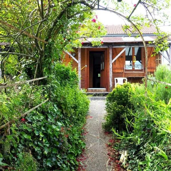 Lovely house close to Paris，位于巴黎的酒店