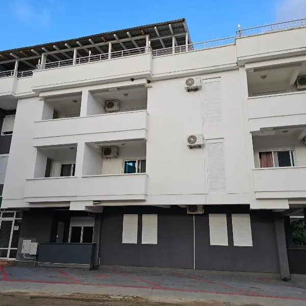 Apartmani Elkom，位于Ambula的酒店