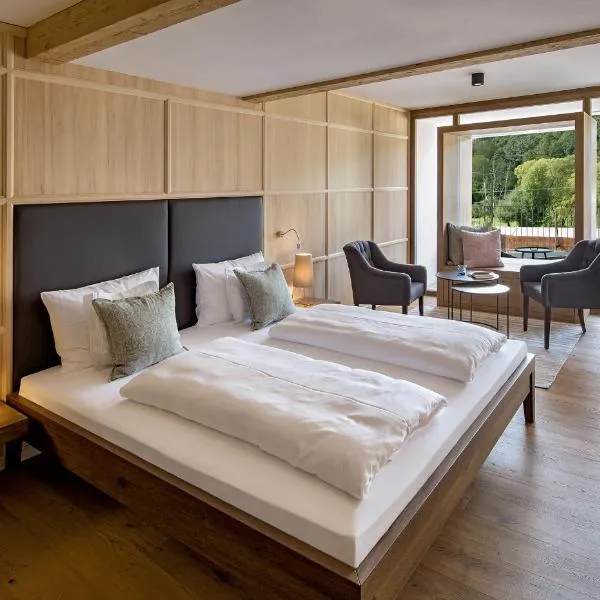 Gutshofhotel Winkler Bräu，位于伦根费尔德的酒店
