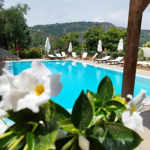 Borgo San Francesco，位于焦约萨马雷阿的酒店