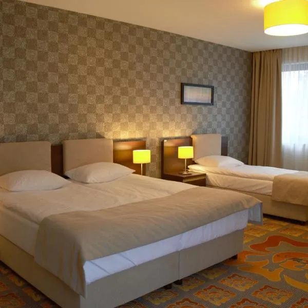 Hotel Via Baltica，位于沃姆扎的酒店
