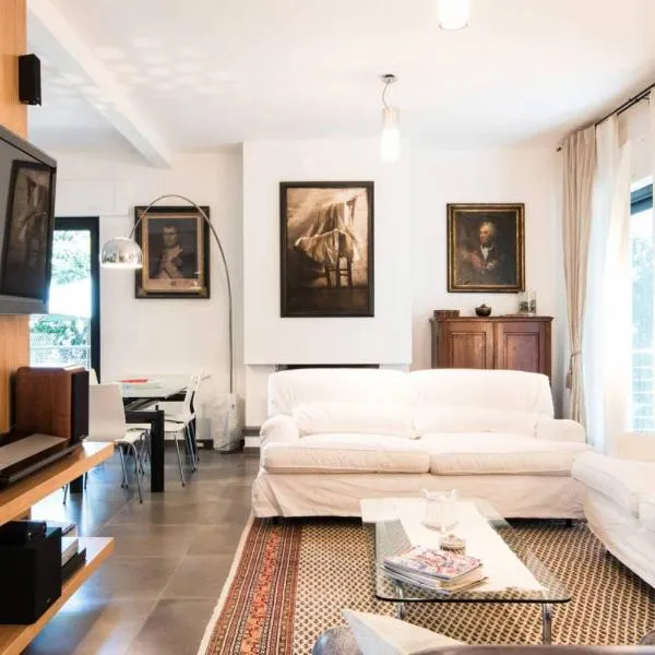 Villa il Cedro，位于马西亚娜马里纳的酒店