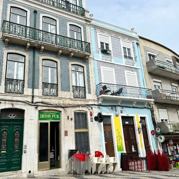 Farol Bed and Breakfast，位于阿尔马达的酒店