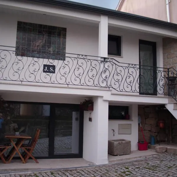 Casa do avô Serafim，位于Cetos的酒店