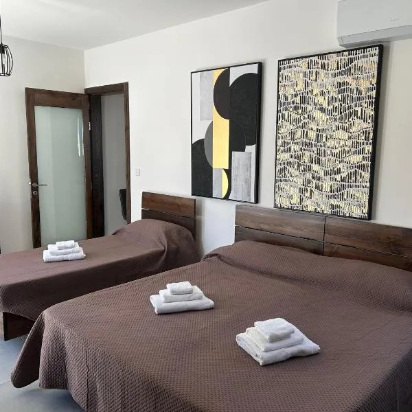 Penthouse no 8，位于Il-Ħamra的酒店
