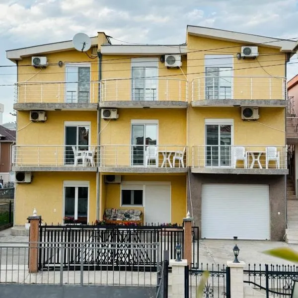 ADO Apartmani Ulcinj Velika Plaza Donji Stoj，位于东吉托伊的酒店