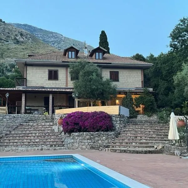 Domus Arco Romano，位于伊特里的酒店