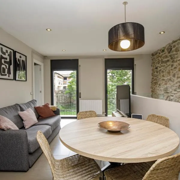 Cèntric Ripoll，位于里波尔的酒店