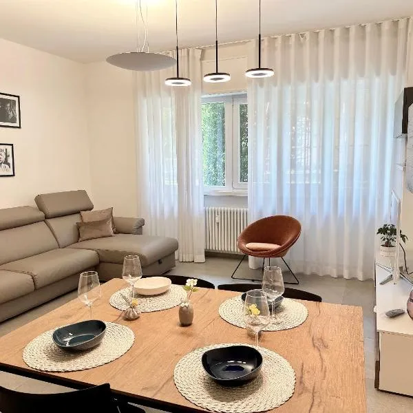 Como Charme Apartment，位于科莫的酒店