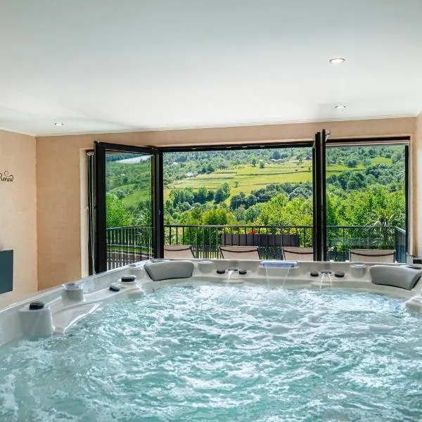 Country Relax Resort，位于Săcuieu的酒店