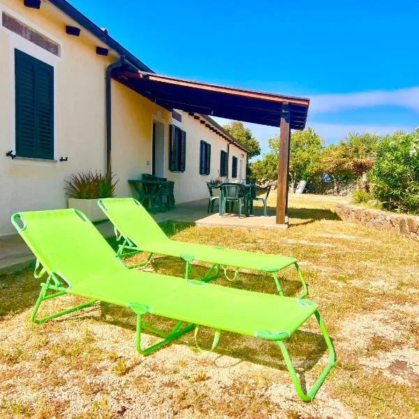 Lo Stazzu - Key to Villas，位于Sedini的酒店
