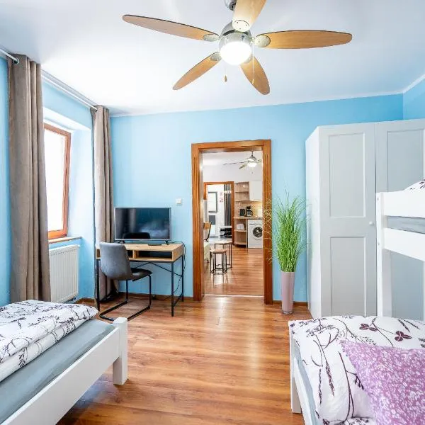 K2 Apartman 6 lozok Kovacska Piatok Sobota Disco dole，位于科希策的酒店