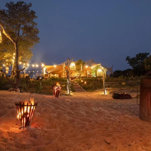 Kruger Untamed - Tshokwane River Camp，位于Mluwati Concession 的酒店