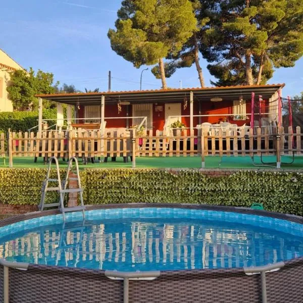 Casita con piscina cerca de Chinchón, Aranjuez y Parque Warner，位于钦琼的酒店