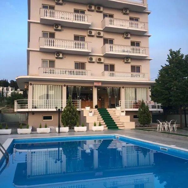 Relax Apartment & Hotel，位于格勒姆的酒店