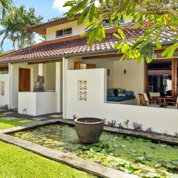 Surya Beachfront Villa，位于道格拉斯港的酒店