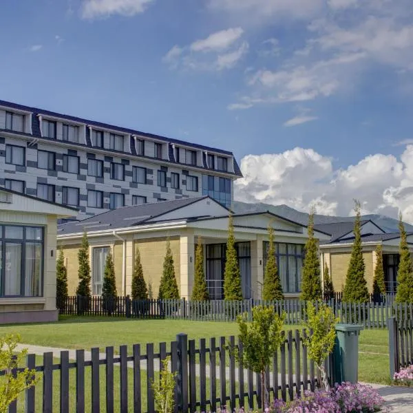 NOVEL hotel and Apartments，位于Korumdu的酒店