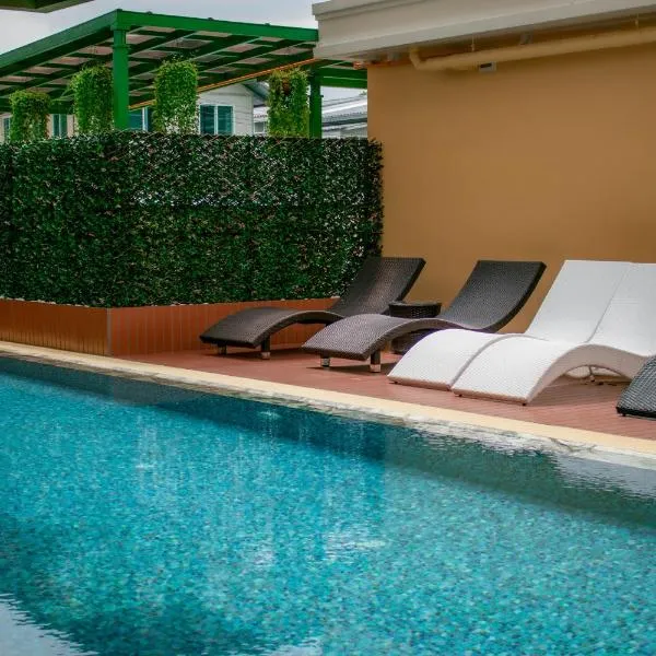 Siri Ratchadamnoen Bangkok Hotel，位于曼谷的酒店