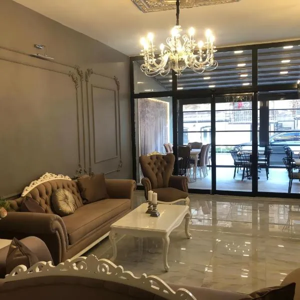Rinascente，位于埃迪尔内的酒店