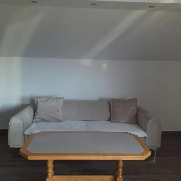 Ivan，位于利夫诺的酒店