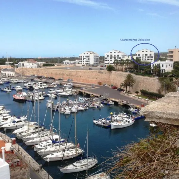 Apart duplex Cala Busquets，位于休达德亚的酒店