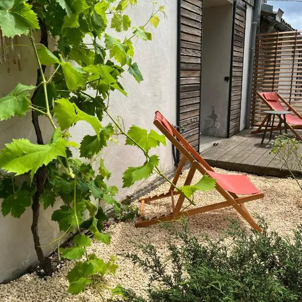 Hózhó Tempo - Sous les pins, Bed & Breakfast écofriendly & slowlife avec sauna，位于Grézet-Cavagnan的酒店