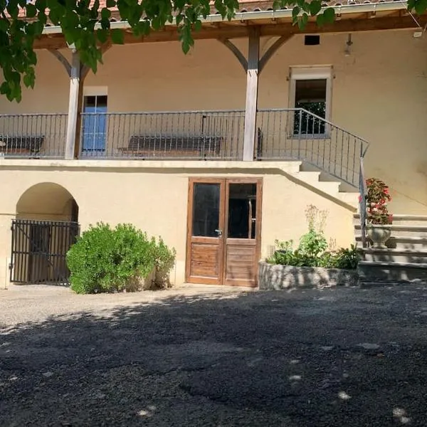 Maison de campagne，位于Saint-Daunès的酒店