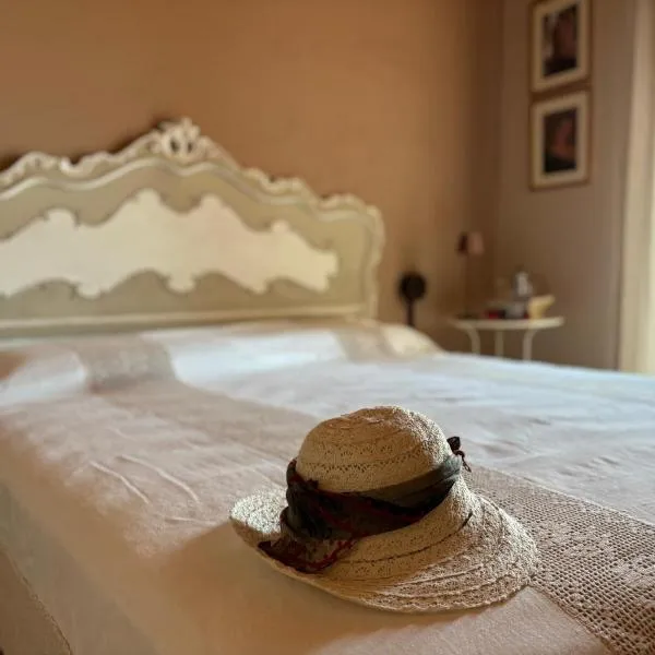 La casa delle stelle，位于Tirli的酒店